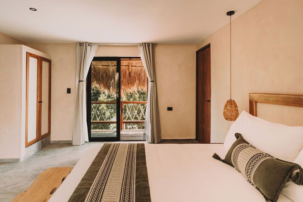 Zelune Luxury Lagoon Resort Bacalar Adults only in Bacalar, Mexico