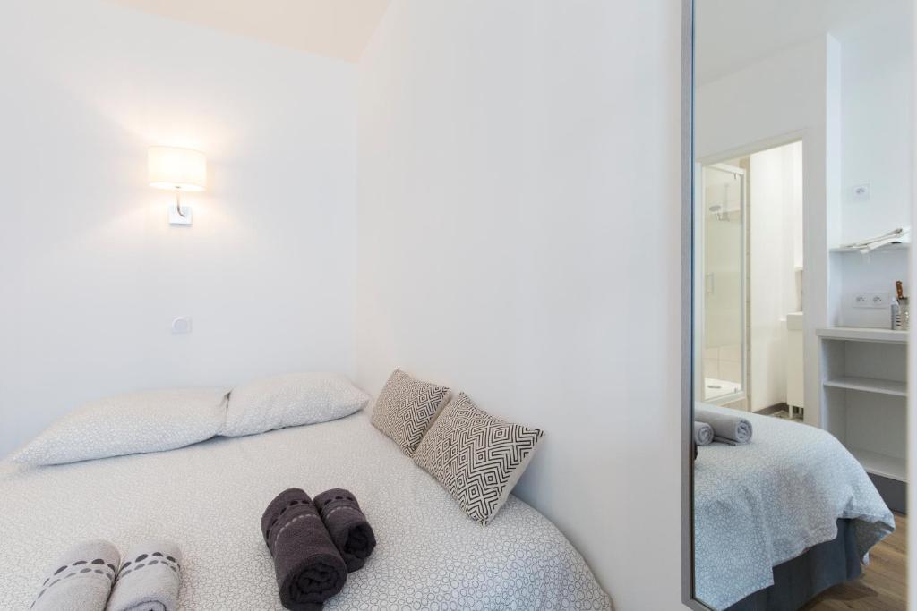 Hotel Au Pavillon Bleu in Lourdes, France