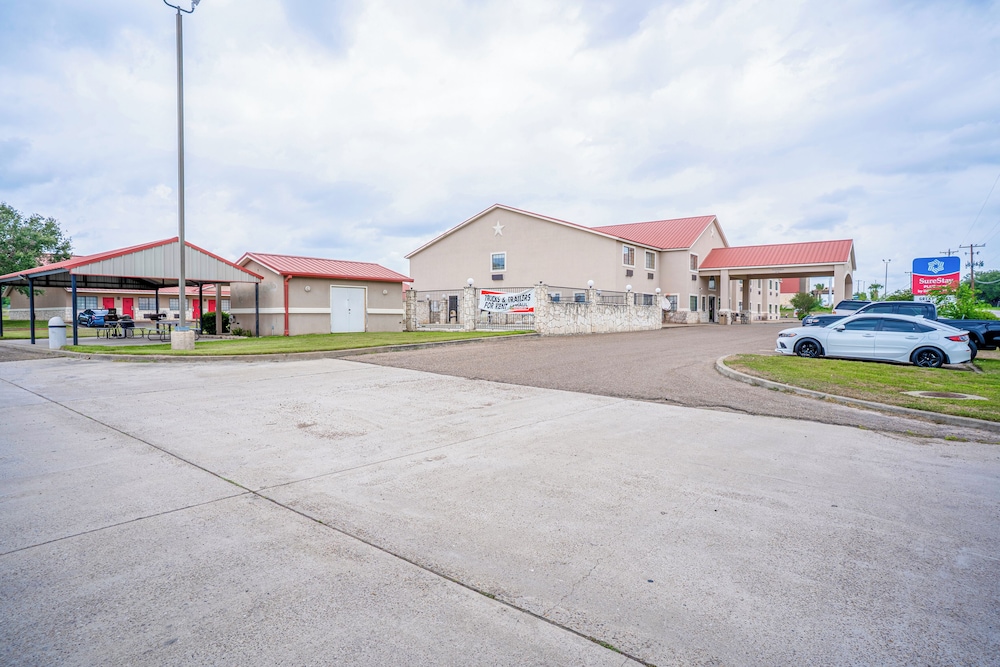 Texan Inn By Oyo Beeville Us 181 - photo 102