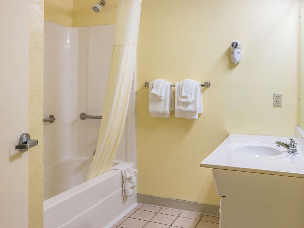 Americas Best Value Inn Clayton - photo 15