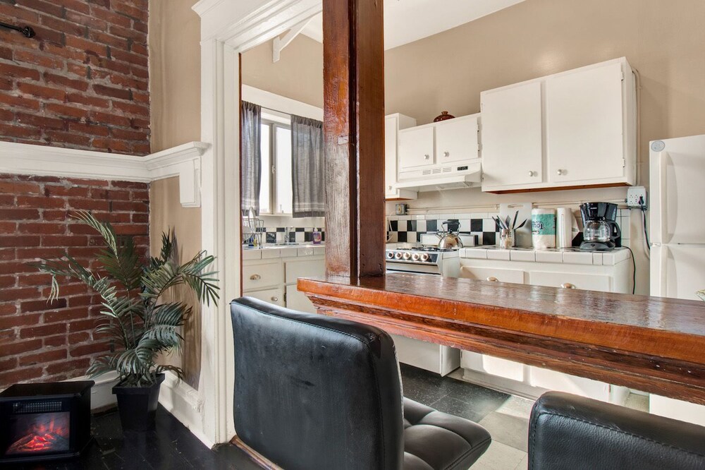 Ellison Suites - photo 51