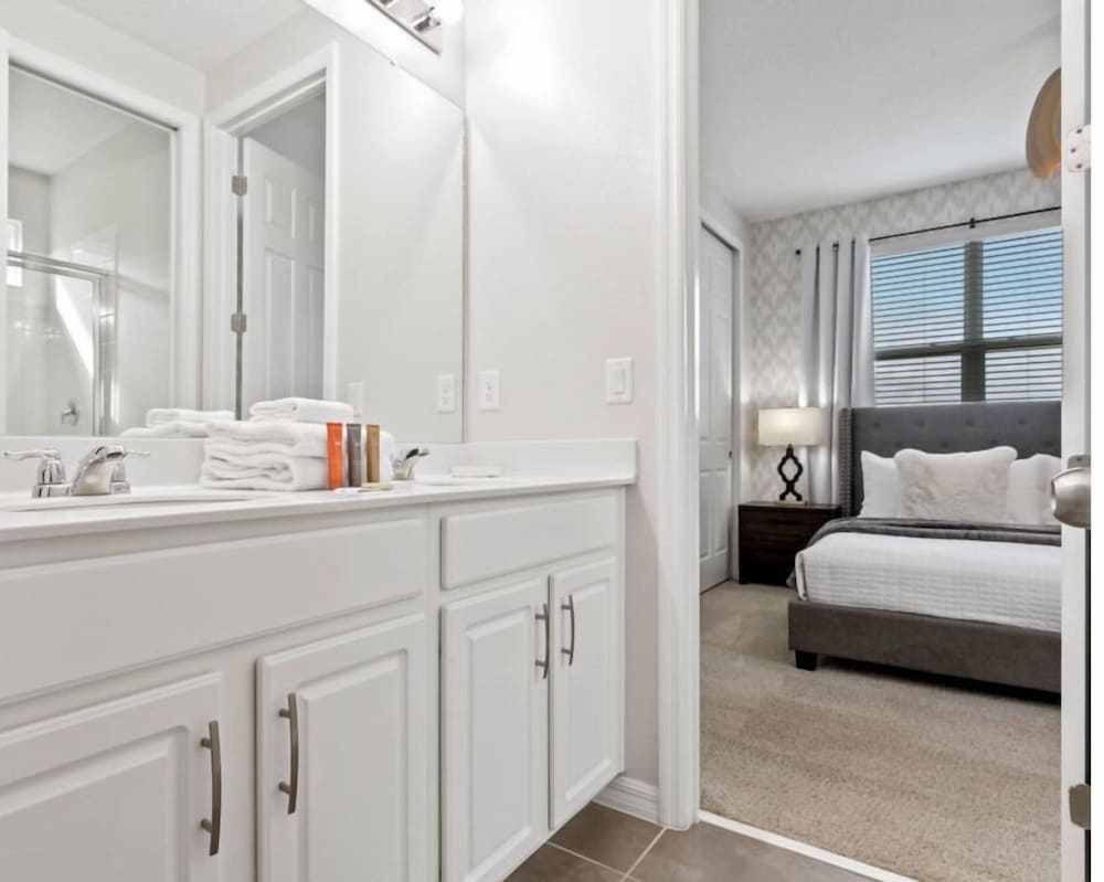 9 Bed 6.5 Bath Solara Resort 9 Bedroom Home by RedAwning - photo 17