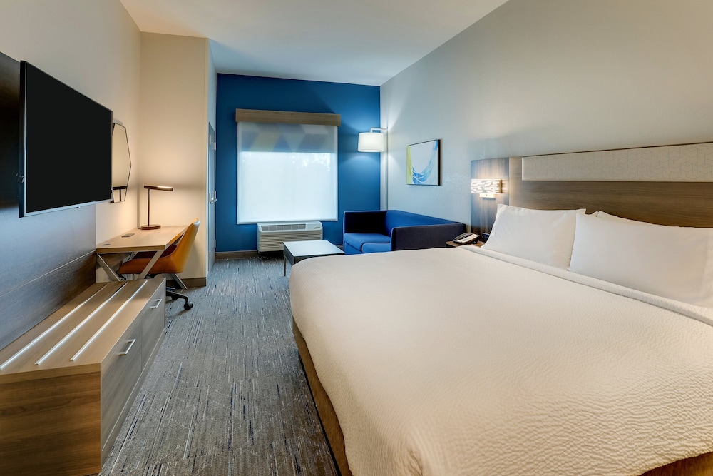 Holiday Inn Express Leland Wilmington Area by IHG - photo 14