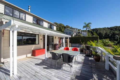 Kings Summer House Paihia Holiday Home — 4-Star Luxury Hotel in Paihia, New Zealand