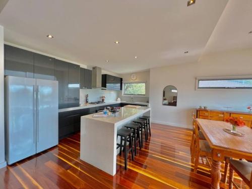 Seamount Apollo Bay. Dogs Wood Fire Spa — Apollo Bay — photo 2