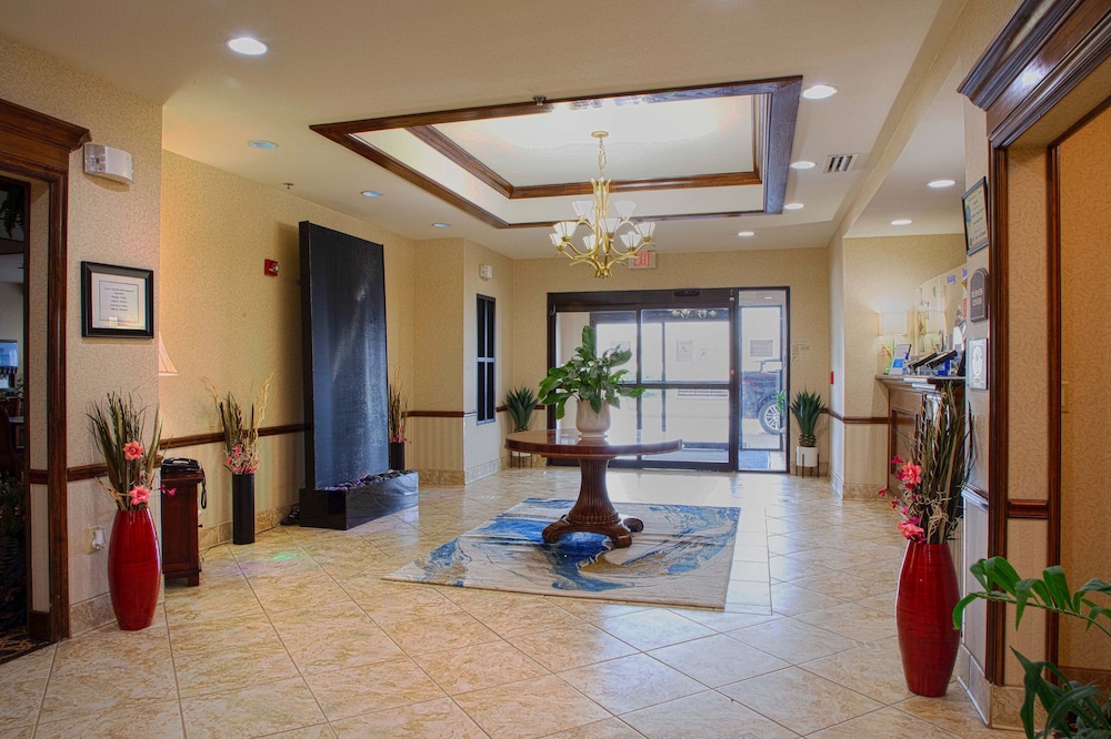 Holiday Inn Express & Suites Center by IHG - photo 62
