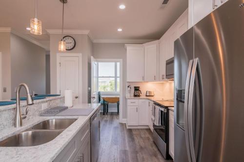 Pappys Place by Oak Island Accommodations - photo 19