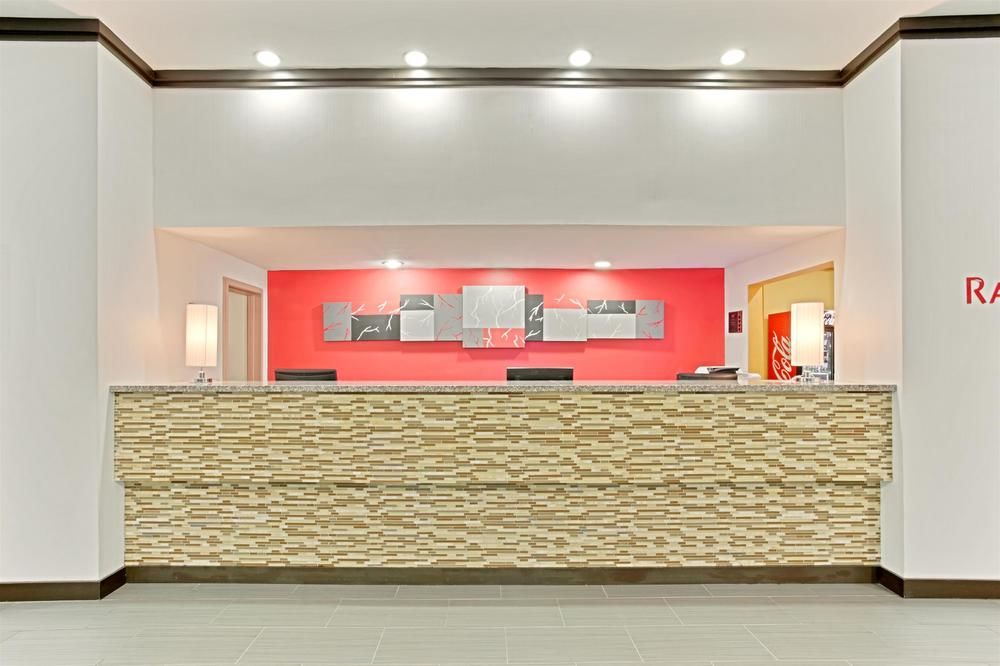 Ramada Waukegan Gurnee - photo 16
