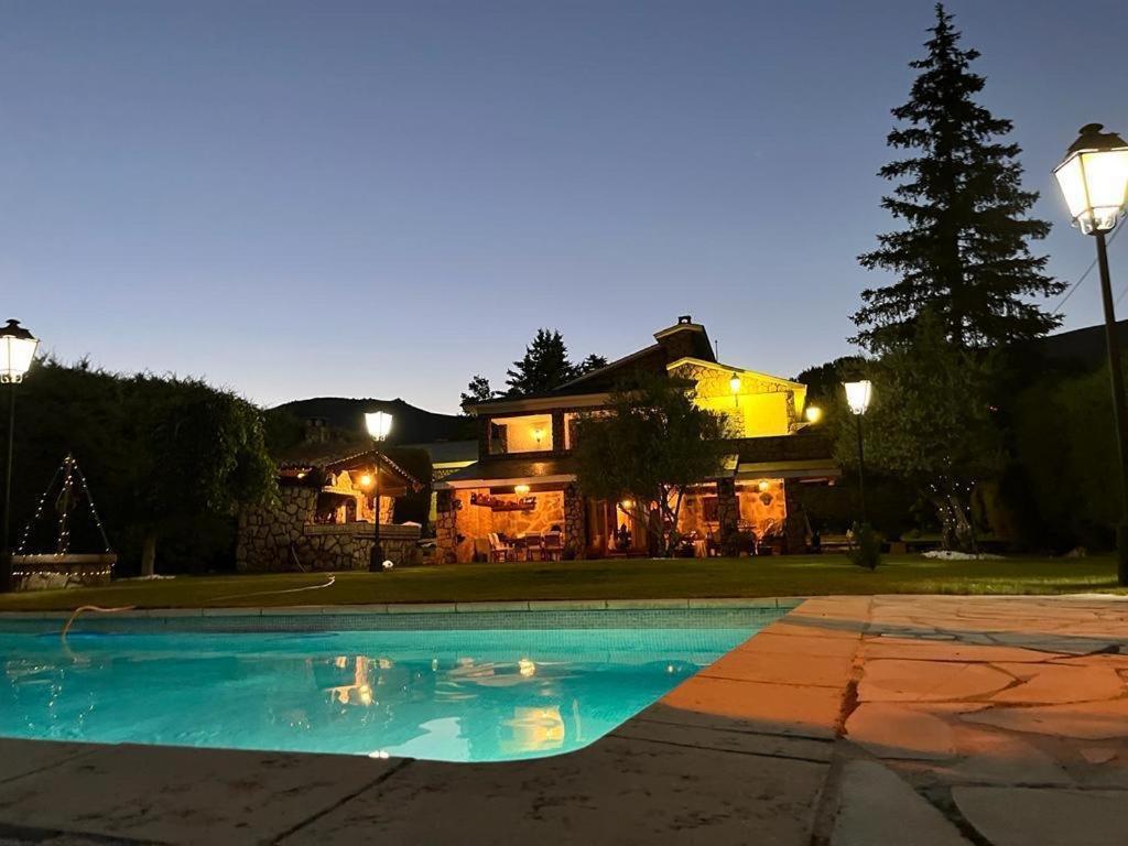 Casa Rural Los Tines — 4-Star Luxury Hotel in Bustarviejo, Spain