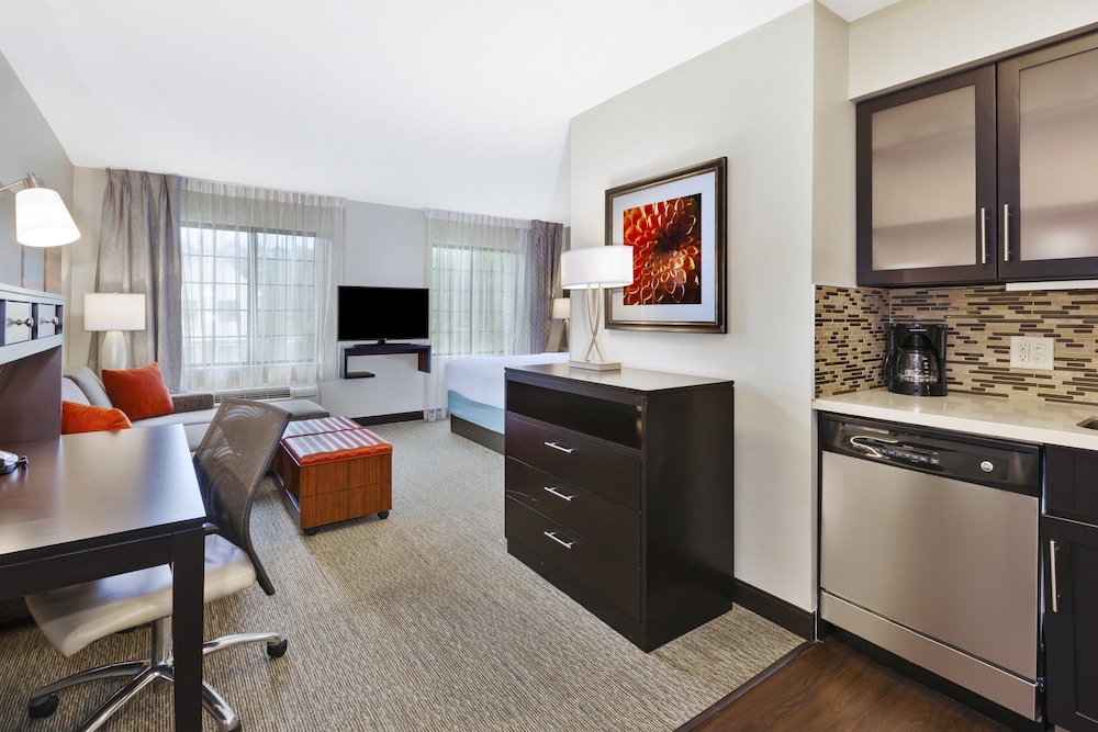 Staybridge Suites Detroit Utica by IHG - photo 16