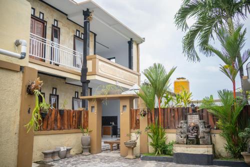 Twin Ola in Tabanan, Indonesia