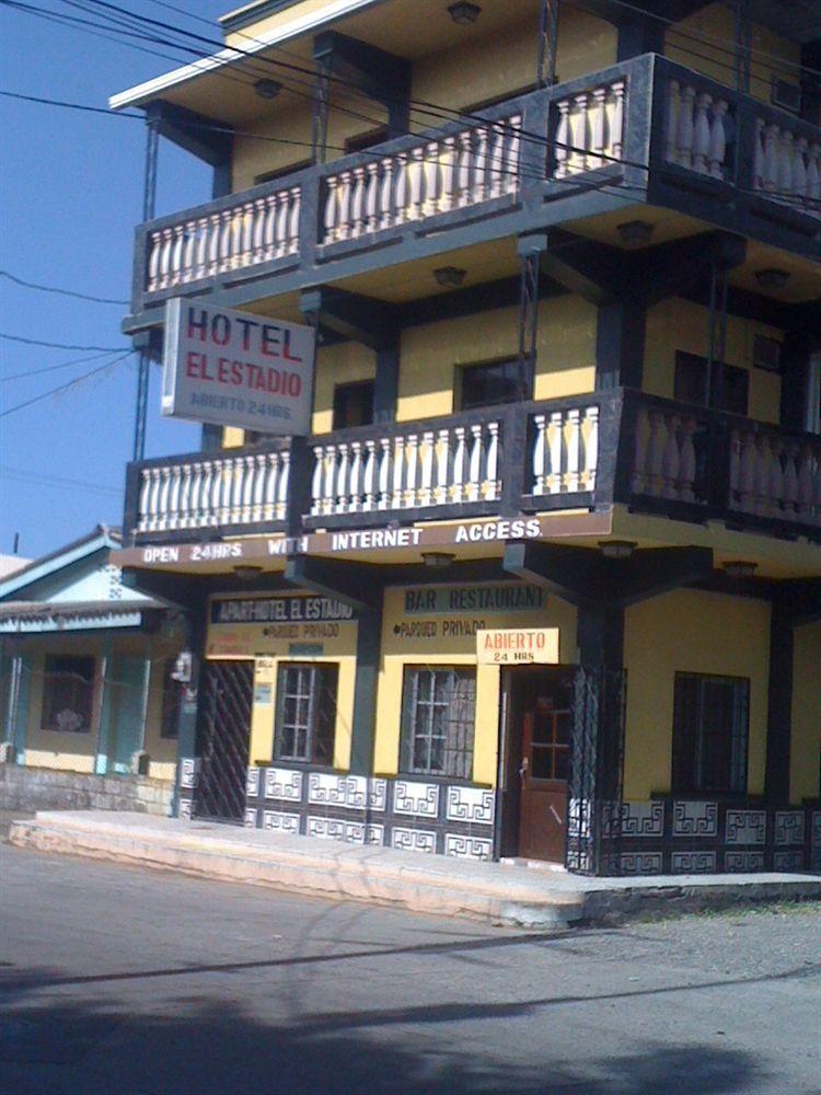 Hotel El Estadio — hotel in La Ceiba