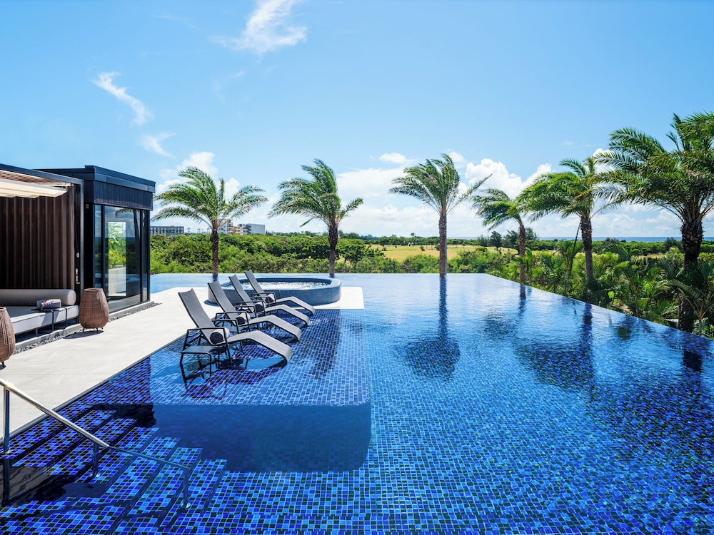 Seven X Seven Ishigaki — 4-Star Luxury Hotel in Ishigaki, Japan