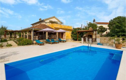 Cozy Home In Kras With Wifi — 4-Star Luxury Hotel in Dobrinj, Croatia