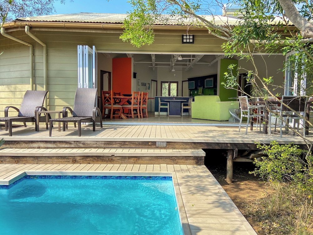Bushwillow Collection — 4-Star Luxury Hotel in Hluhluwe, South Africa