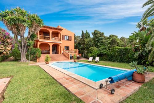 Beach Villa Sea La Vie Marbesa — 4-Star Luxury Hotel in Marbella, Spain