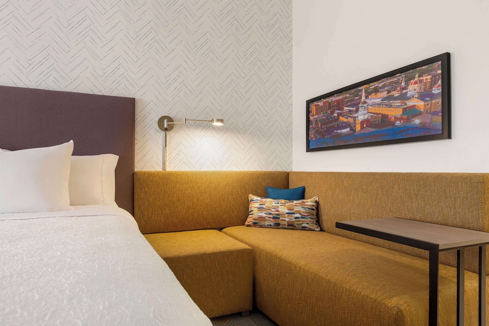 Home2 Suites by Hilton York - photo 13