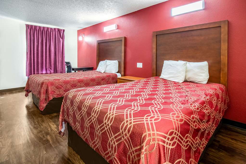 Econo Lodge Knoxville West Turkey Creek - photo 11