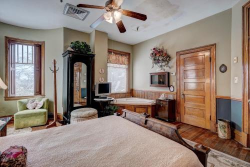 Grandison Inn - photo 45