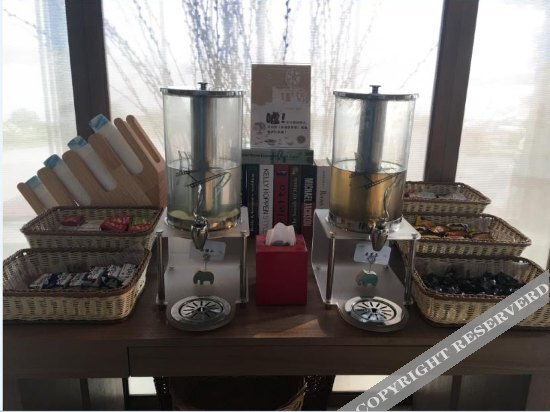 Warm Island Elegant Art Hotel in Hangzhou, People's Republic of China