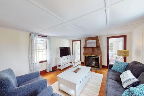 1930s Guest House — 4-Star Luxury Hotel in Yarmouth, United States