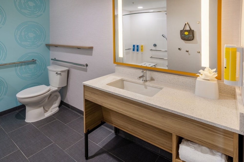 Home2 Suites by Hilton Pensacola Airport Medical Center - photo 13
