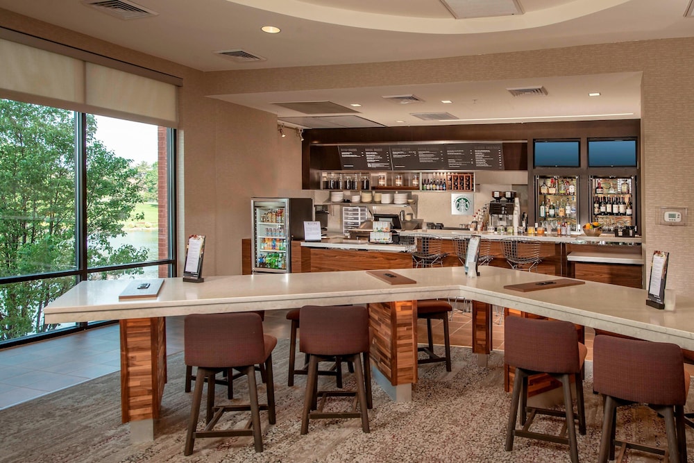 Courtyard by Marriott Gaithersburg Washingtonian Center - photo 36