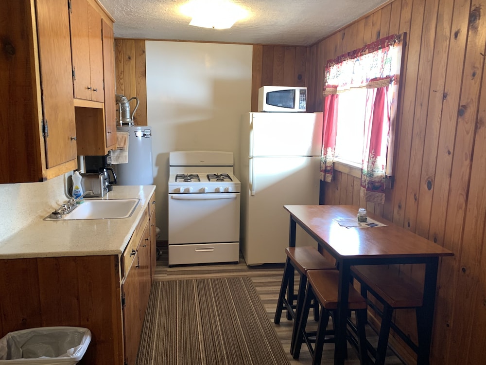 South Fork Lodge & RV Park - photo 11