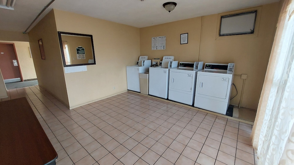 Travelodge by Wyndham Grand Junction - photo 18