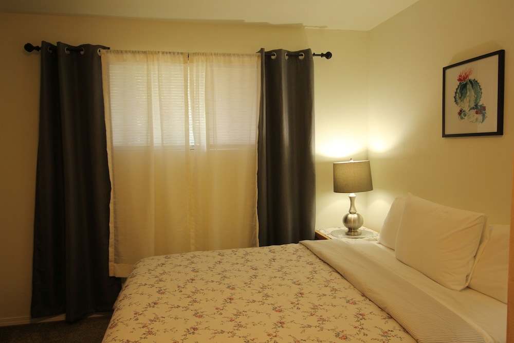 Mariner's Cove Inn - photo 40
