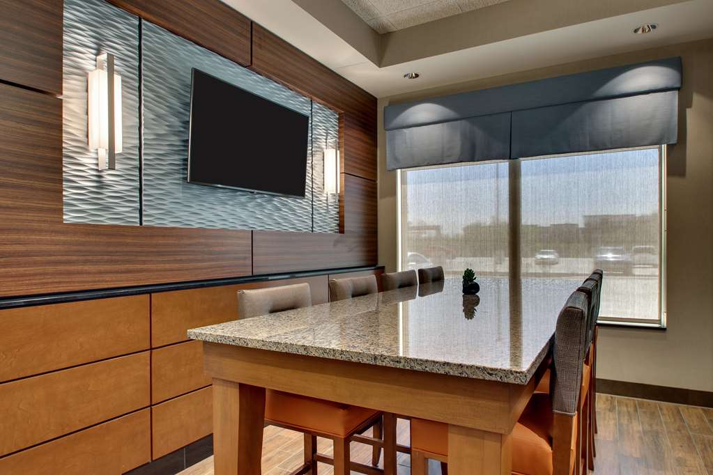 Drury Inn & Suites Iowa City Coralville - photo 13