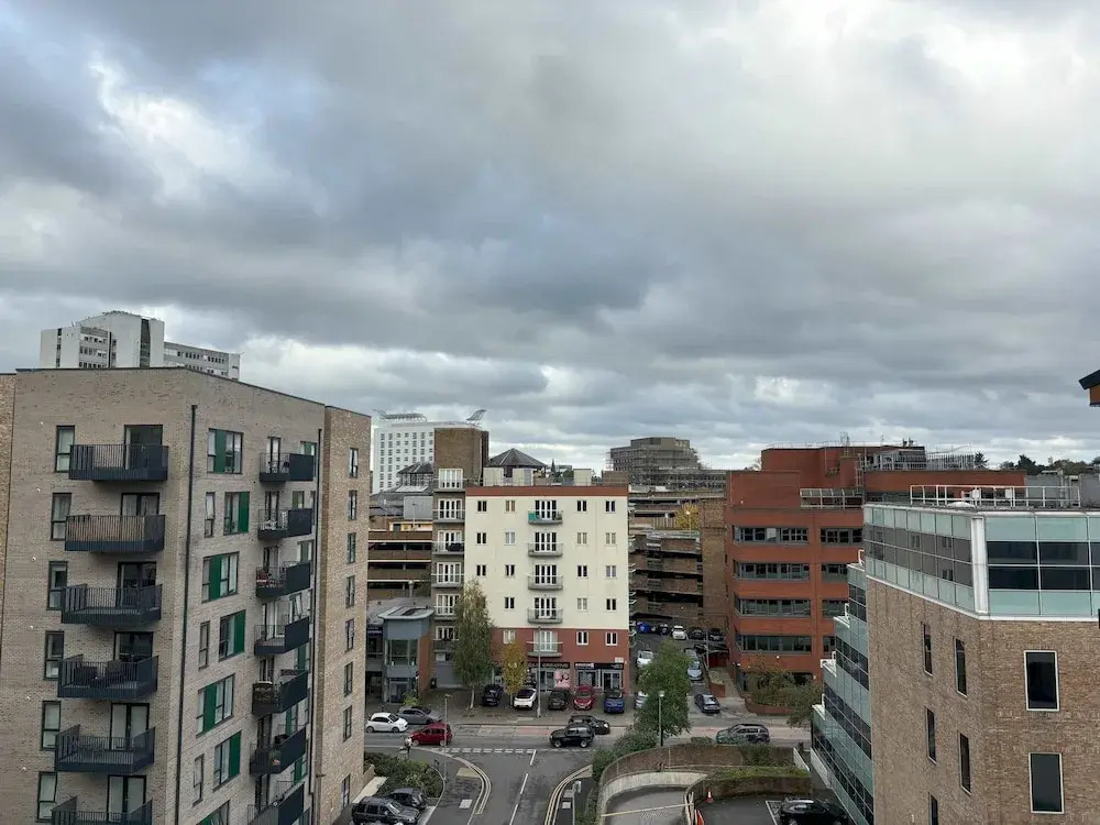 Modern 2 bed with parking Grand Exchange Brackn — 4-Star Luxury Hotel in Bracknell, United Kingdom