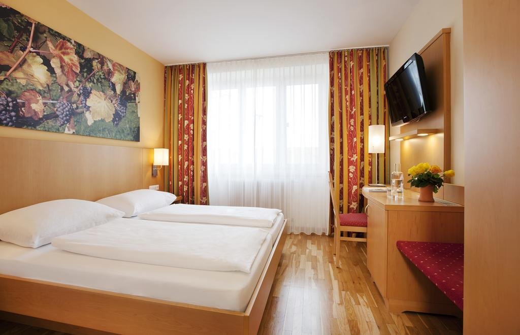 Landhotel Schwabenhof — Heiligenbrunn — photo 2