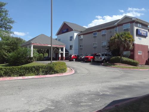 InTown Suites Extended Stay Houston TX IAH Airport - photo 15