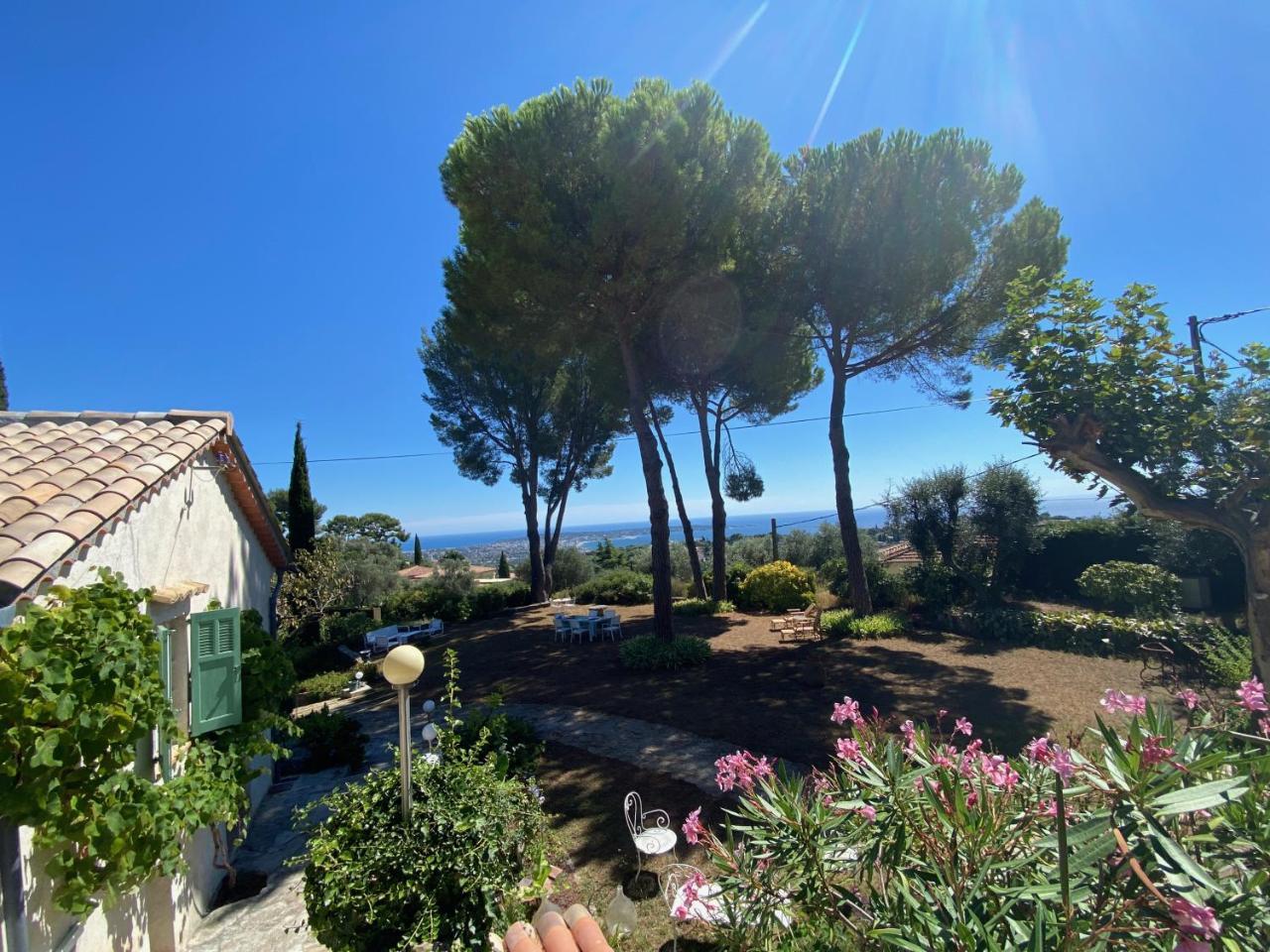 Domaine Des Encourdoules — Vallauris