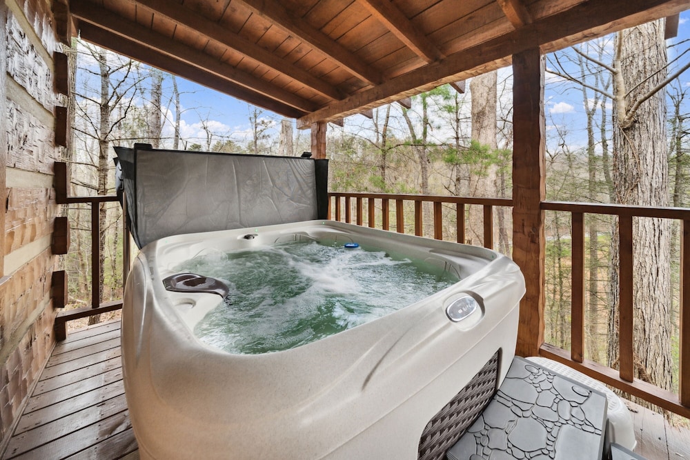 An Affair To Remember 1 Bedroom Cabin by Heavenly Views Resort - photo 25