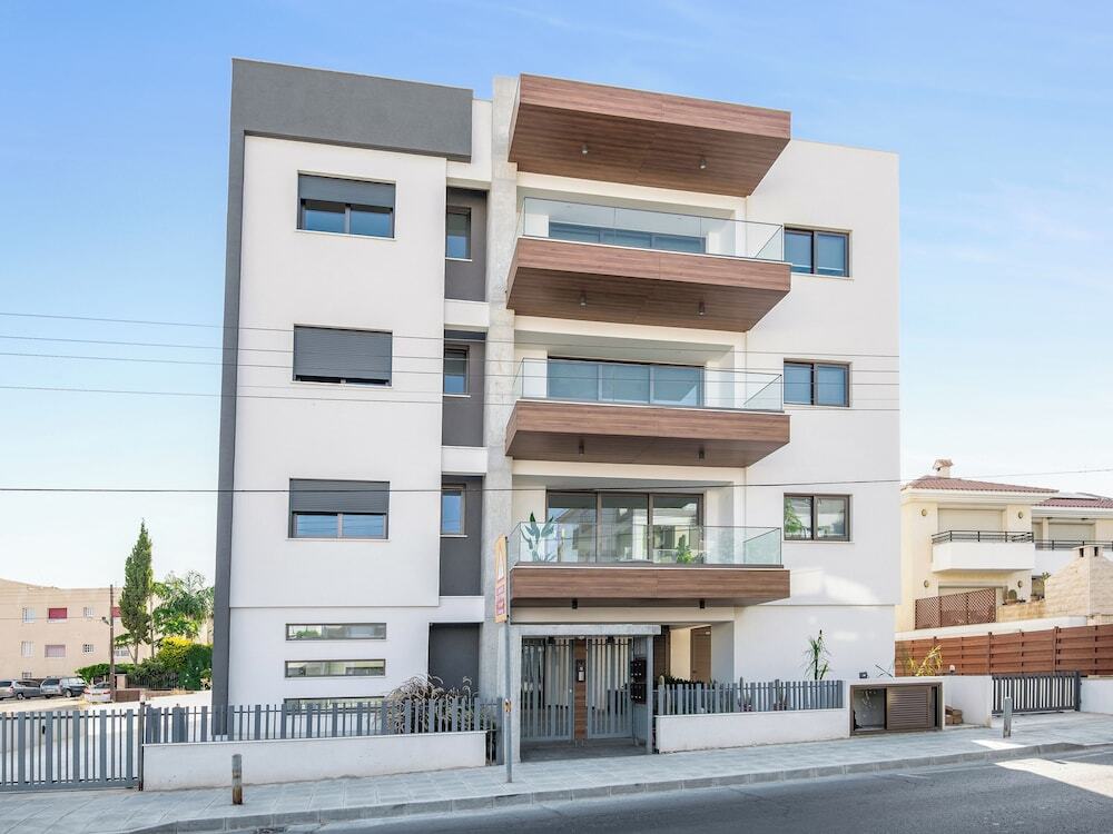 Sanders Palama Nice 2 bdr Apt With Balcony