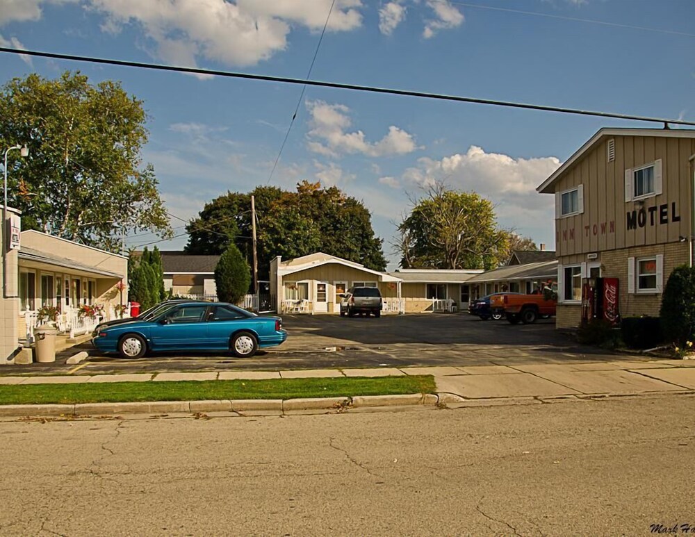 Inn Town Motel - photo 16