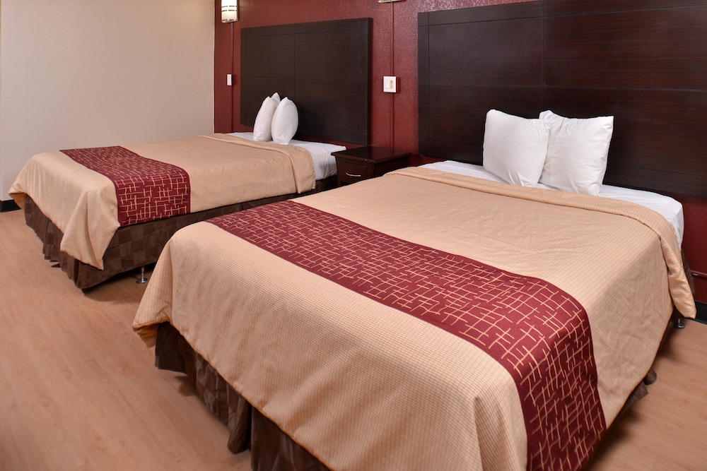 Red Roof Inn Van Horn - photo 20