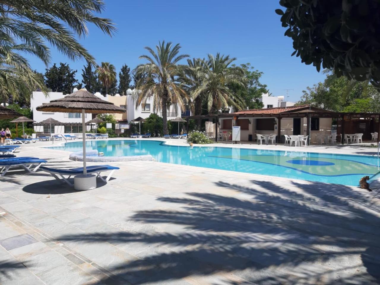 Paphos Gardens 1BR Apt Near Pool 5 Mins To Beach And Shops