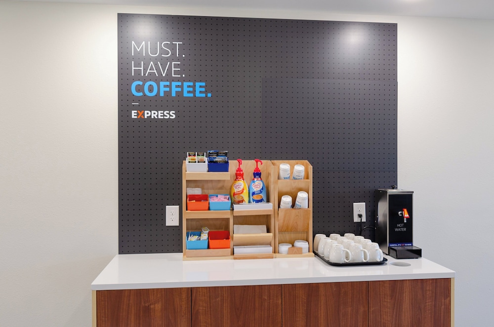 Holiday Inn Express & Suites Abingdon by IHG - photo 30