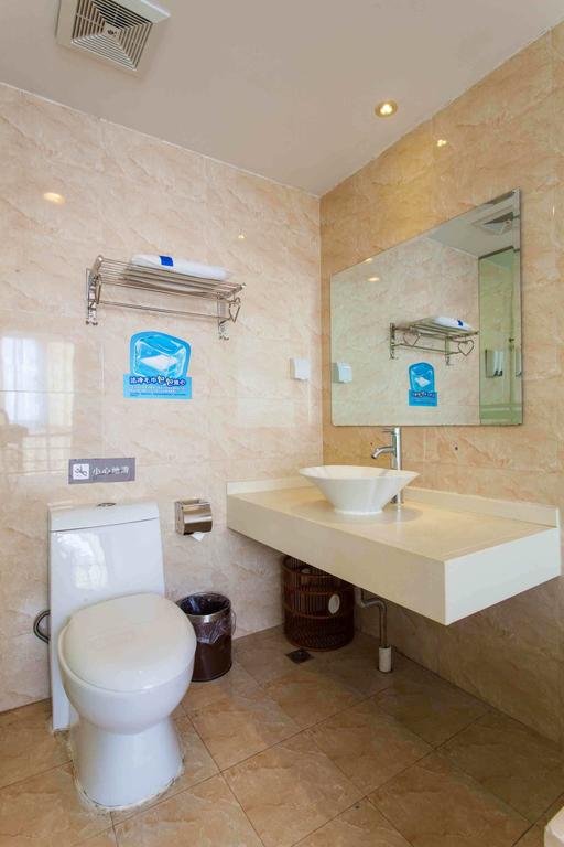 Ibis Baoding Wanbo Plaza hotel - last minute hotel in Baoding
