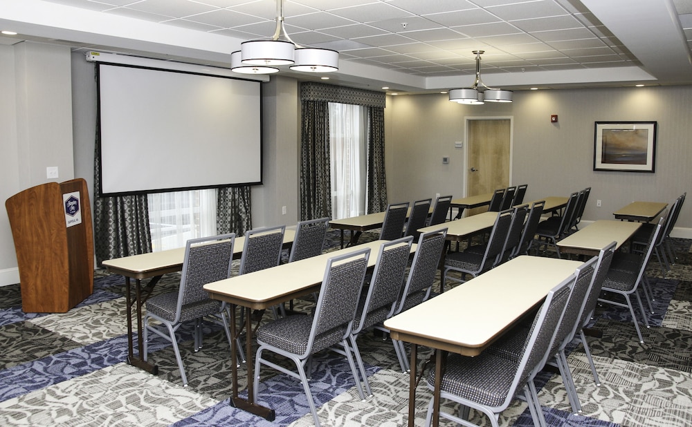 Hampton Inn Suffolk - photo 53