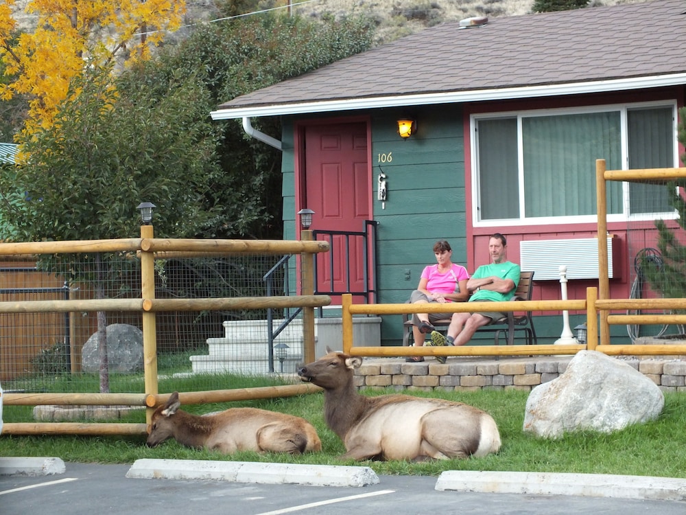 Yellowstone Gateway Inn - featured photo