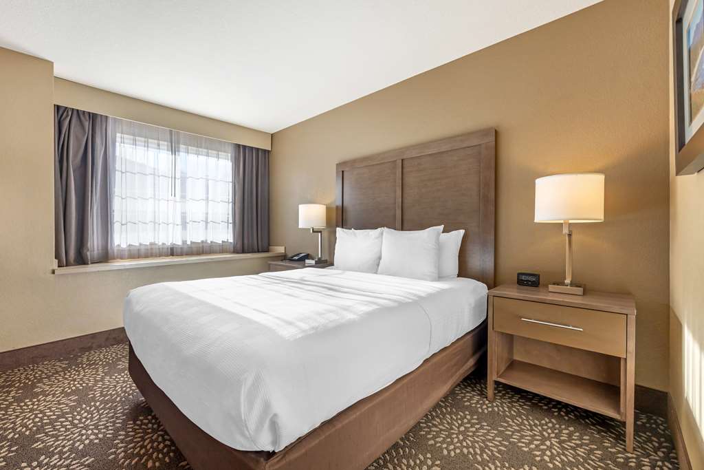 Best Western Columbia River Waterfront Hotel Astoria - photo 25