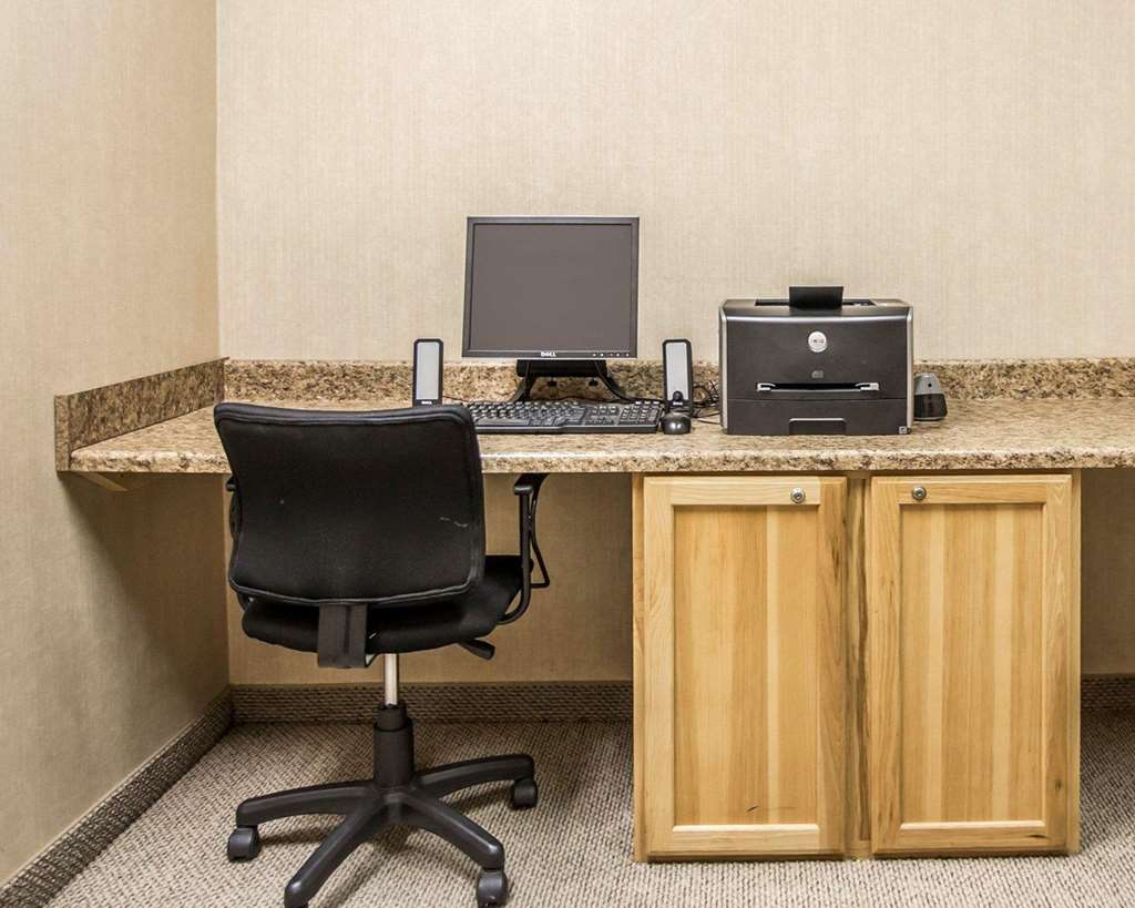 Rodeway Inn & Suites Salina South - photo 19