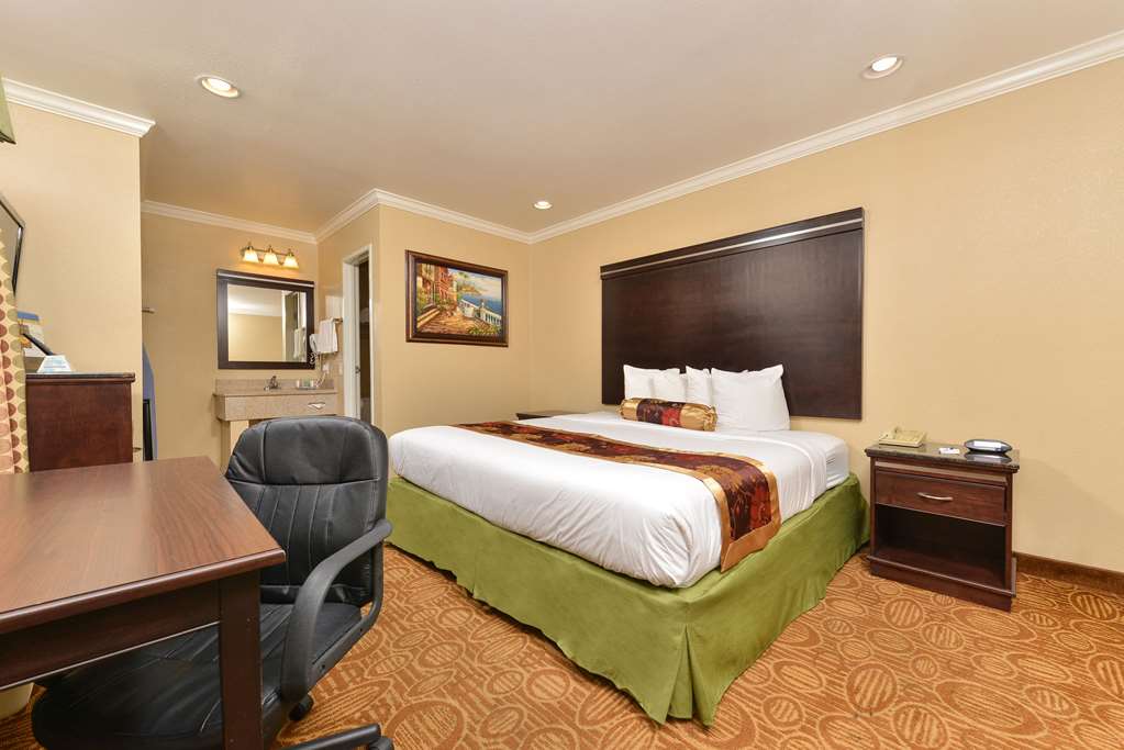 Rodeway Inn San Diego Near SDSU - photo 16