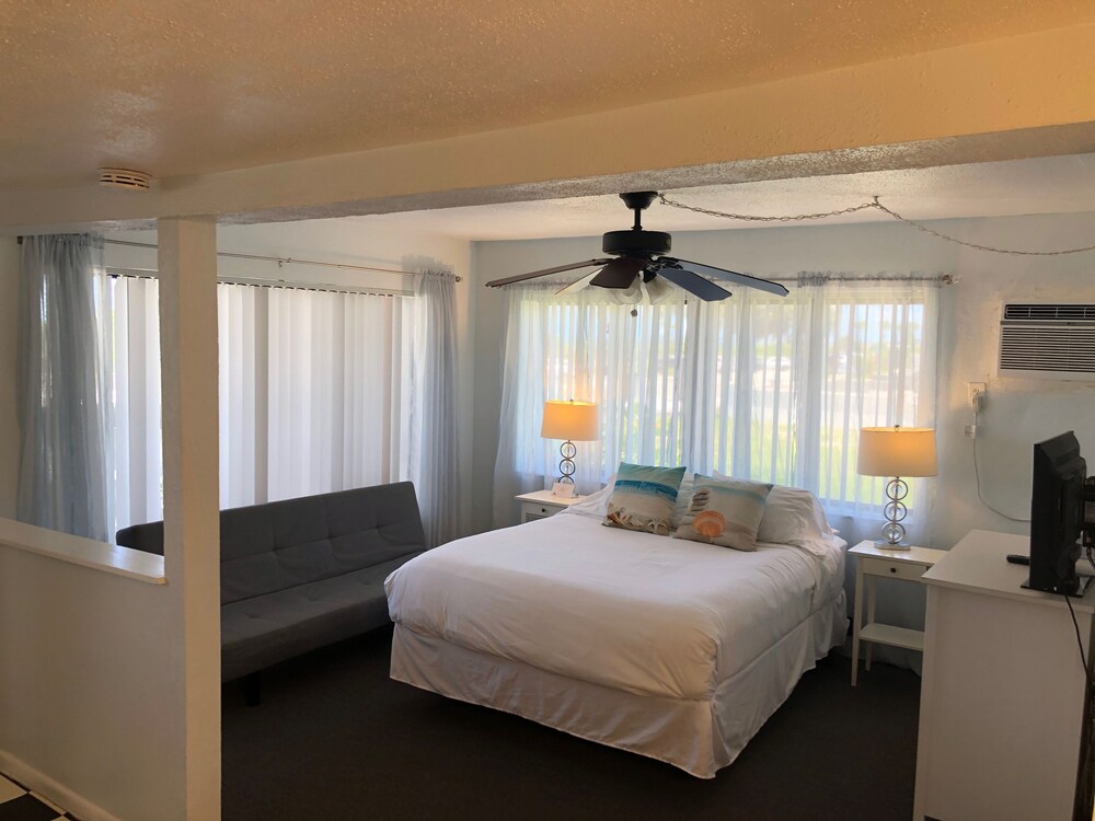 Sabal Palms Inn - photo 9