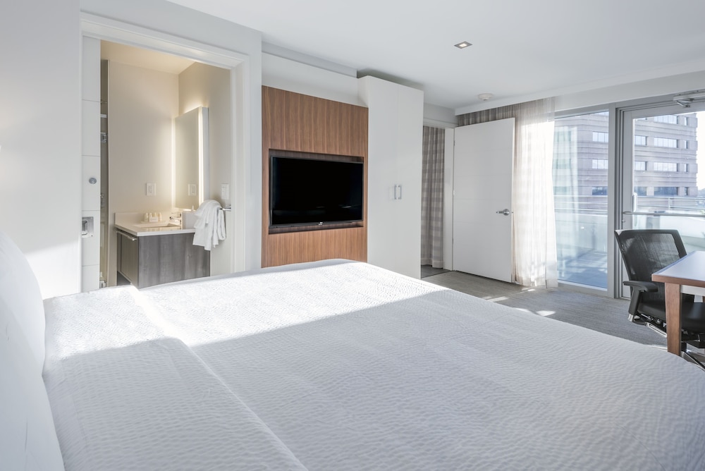 Residence Inn by Marriott Jersey City - photo 6