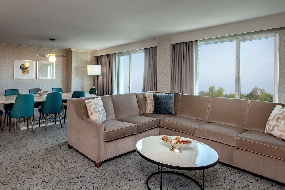 DoubleTree by Hilton Chicago North Shore Conference Center - photo 29